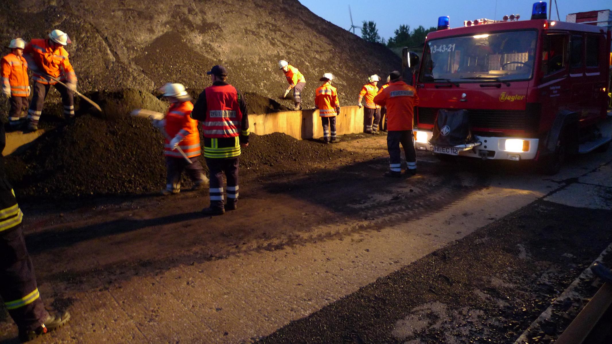 k1600_kohle_rettung.jpg k1600_kohle_rettung.jpg