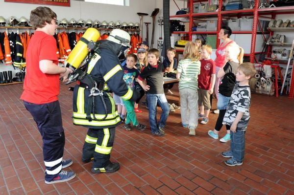 130506_kinderfeuerwehr-soeh1 130506_kinderfeuerwehr-soeh1