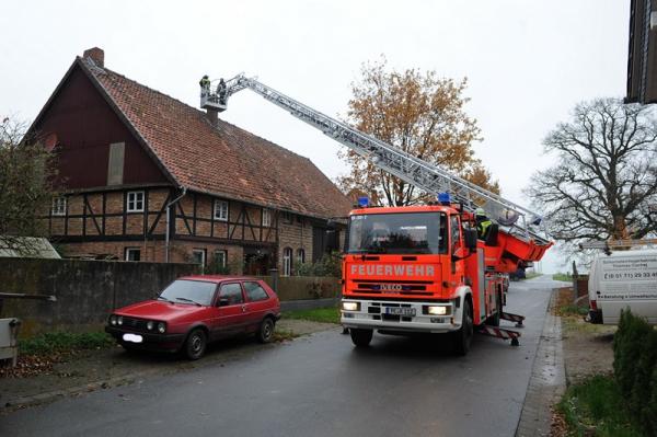 141119_schornsteinbrand_roetzum-soeh2 141119_schornsteinbrand_roetzum-soeh2