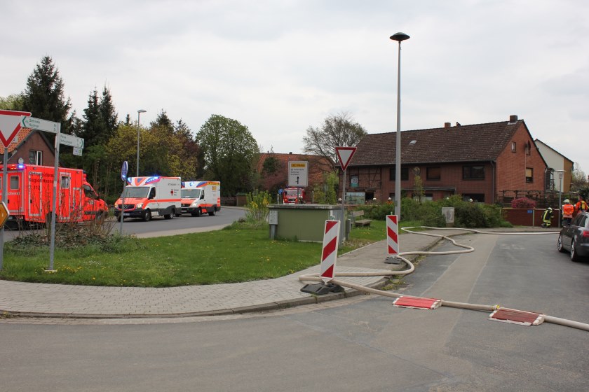 2017_04_14_mehrum_schornsteinbrand_haupt1a