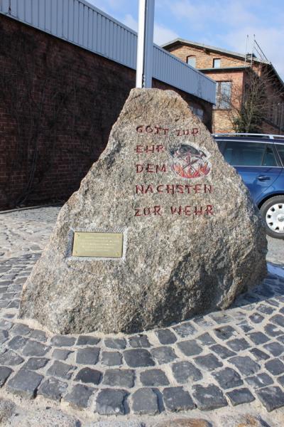 2012_02_11_gedenkstein_hohenhameln_haupt1aa 2012_02_11_gedenkstein_hohenhameln_haupt1aa