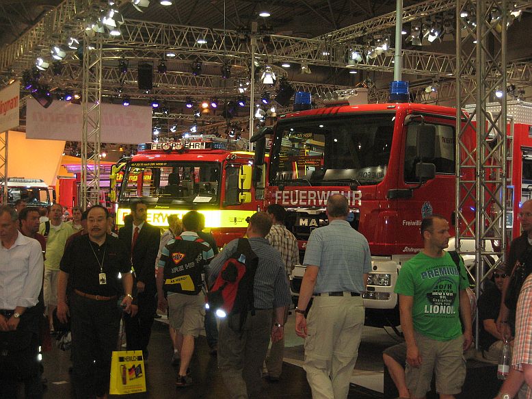 Interschutz Fahrzeugausstellung Interschutz Leipzig gut besucht