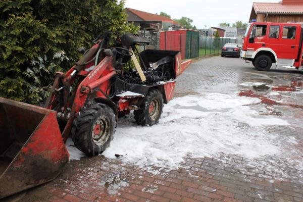 2016_05_18_brand_mini_bagger_hohenhameln_haupt2a