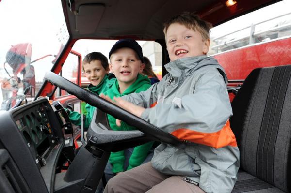 130426_gruendung_kinderfeuerwehr_mehrum-soeh3 130426_gruendung_kinderfeuerwehr_mehrum-soeh3